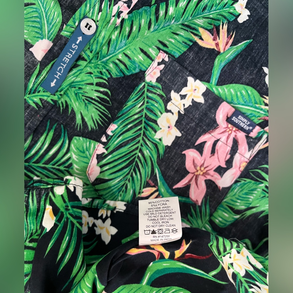 NWT Simply Southern Mens Short Sleeve Button Shirt Floral Hawaiian Beachy Size L - Picture 10 of 11